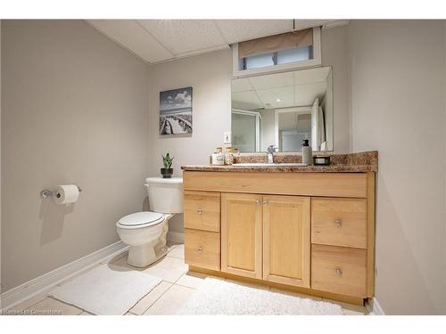 7789 Alpine Drive, Niagara Falls, ON - Indoor Photo Showing Bathroom