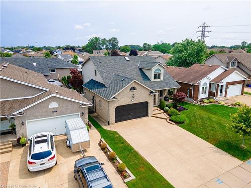 7789 Alpine Drive, Niagara Falls, ON - Outdoor With Facade