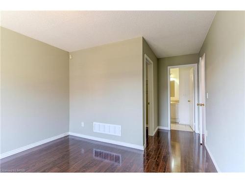 12-14 Cox Boulevard, Markham, ON - Indoor Photo Showing Other Room