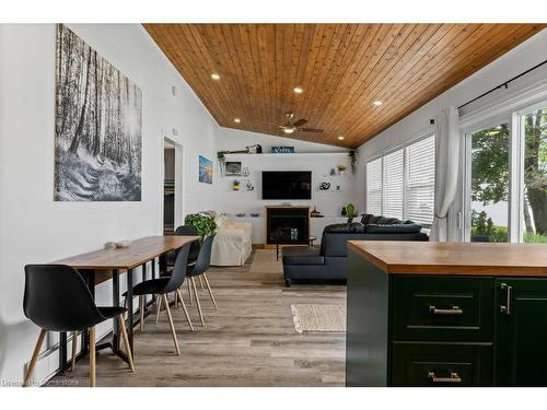 25 Erie Heights Line, Lowbanks, ON - Indoor Photo Showing Dining Room