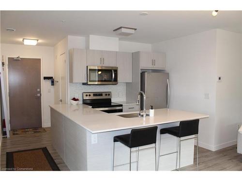 308-479 Charlton Avenue E, Hamilton, ON - Indoor Photo Showing Kitchen With Stainless Steel Kitchen With Upgraded Kitchen