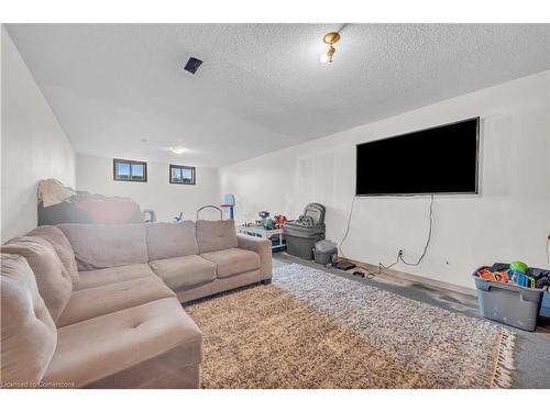 12750 Mittlestaedt Road, Wainfleet, ON - Indoor Photo Showing Living Room