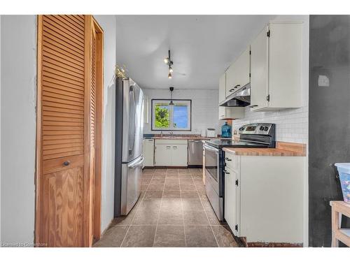 12750 Mittlestaedt Road, Wainfleet, ON - Indoor Photo Showing Kitchen