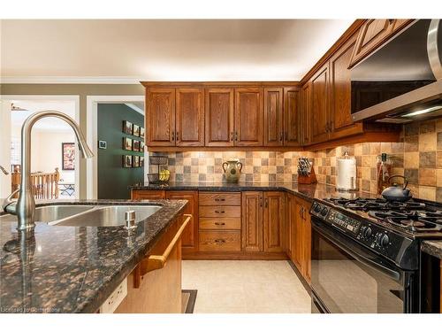 47 Woodend Drive, Carlisle, ON - Indoor Photo Showing Kitchen With Double Sink With Upgraded Kitchen