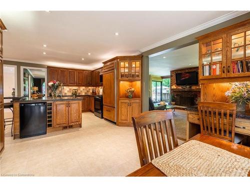 47 Woodend Drive, Carlisle, ON - Indoor Photo Showing Other Room