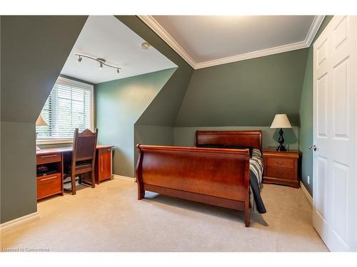 47 Woodend Drive, Carlisle, ON - Indoor Photo Showing Bedroom