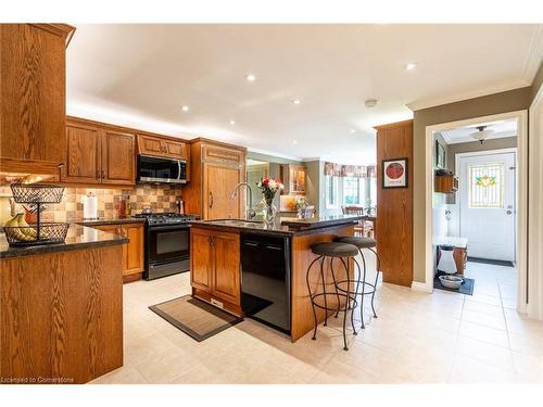 47 Woodend Drive, Carlisle, ON - Indoor Photo Showing Kitchen With Upgraded Kitchen