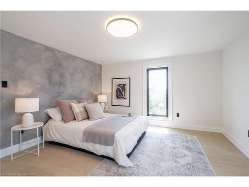 6084 Talbot Road, Cayuga, ON - Indoor Photo Showing Bedroom