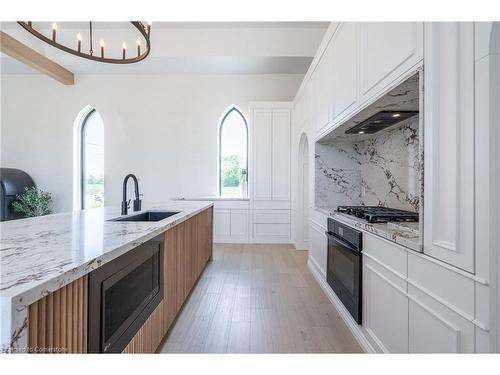 6084 Talbot Road, Cayuga, ON - Indoor Photo Showing Kitchen With Upgraded Kitchen