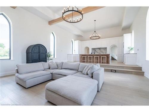 6084 Talbot Road, Cayuga, ON - Indoor Photo Showing Living Room