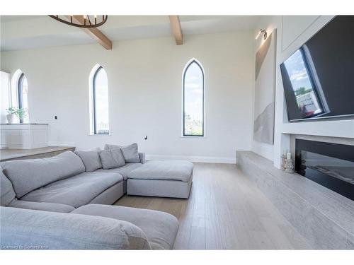 6084 Talbot Road, Cayuga, ON - Indoor Photo Showing Living Room With Fireplace