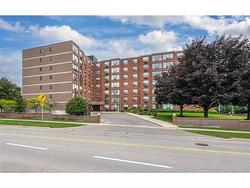 104-99 Donn Avenue  Stoney Creek, ON L8G 5B2