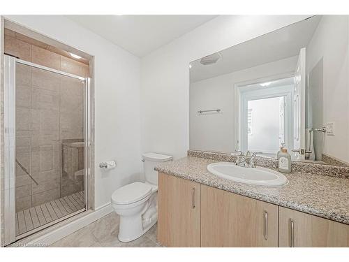 608-399 Elizabeth Street, Burlington, ON - Indoor Photo Showing Bathroom