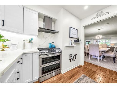 19-375 Book Road, Grimsby, ON - Indoor Photo Showing Kitchen