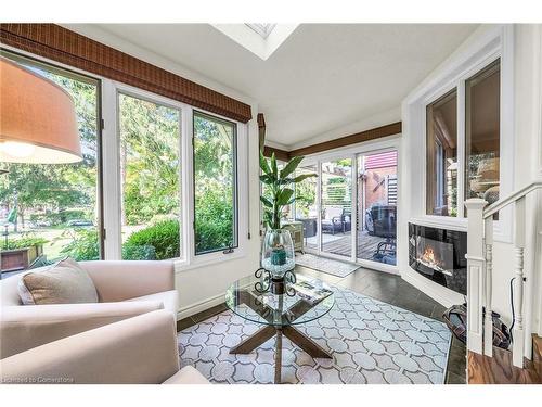 19-375 Book Road, Grimsby, ON - Indoor Photo Showing Living Room With Fireplace