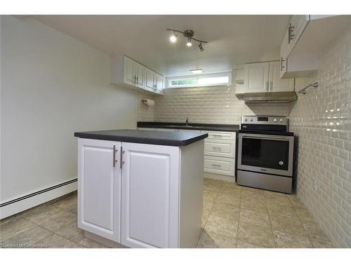 310 Montmorency Drive, Hamilton, ON - Indoor Photo Showing Kitchen