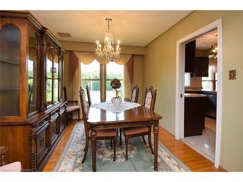 310 Montmorency Drive, Hamilton, ON - Indoor Photo Showing Dining Room