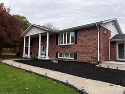 24 Harbinger Drive  Stoney Creek, ON L8J 2W8