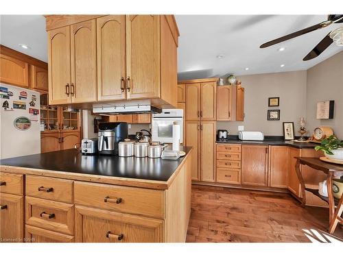 195 Talbot Street S, Simcoe, ON - Indoor Photo Showing Kitchen