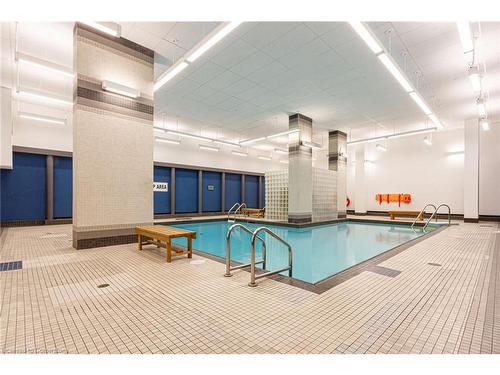 901-725 King Street W, Toronto, ON - Indoor Photo Showing Other Room With In Ground Pool