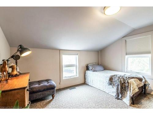 627 Bayshore Boulevard, Burlington, ON - Indoor Photo Showing Bedroom