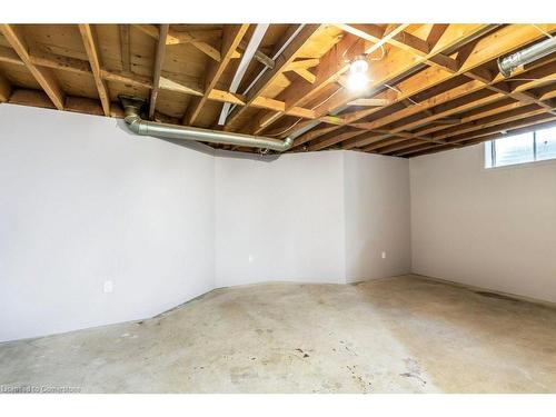 627 Bayshore Boulevard, Burlington, ON - Indoor Photo Showing Basement