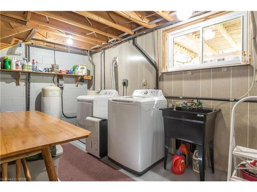 1643 Eagle Lake Road, South River, ON - Indoor Photo Showing Laundry Room