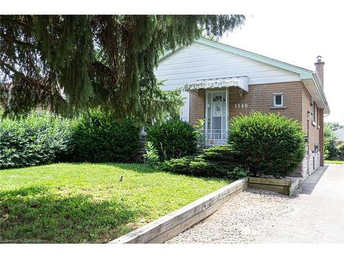 1340 Bunnell Drive, Burlington, ON - Outdoor