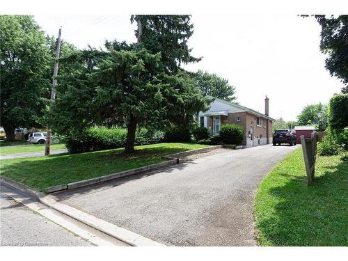 1340 Bunnell Drive, Burlington, ON - Outdoor