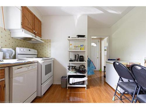 1340 Bunnell Drive, Burlington, ON - Indoor Photo Showing Kitchen