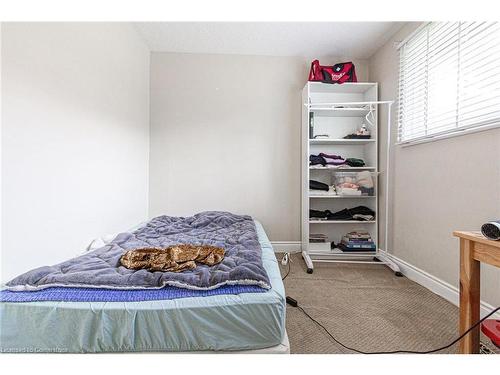 1340 Bunnell Drive, Burlington, ON - Indoor Photo Showing Bedroom