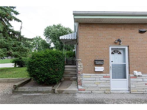 1340 Bunnell Drive, Burlington, ON - Outdoor