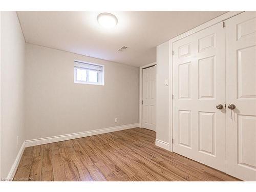 1340 Bunnell Drive, Burlington, ON - Indoor Photo Showing Other Room