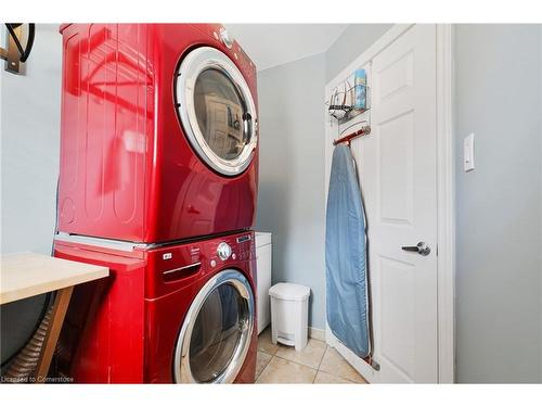 24 Benziger Lane, Hamilton, ON - Indoor Photo Showing Laundry Room