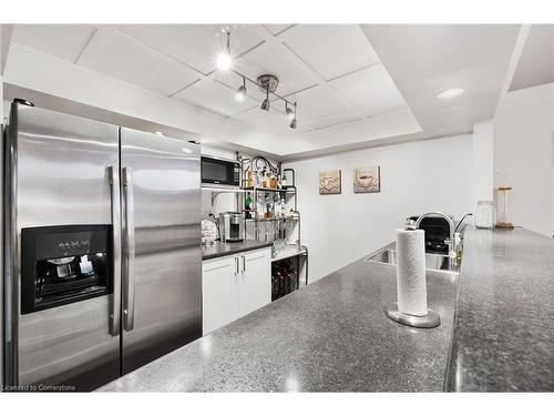 24 Benziger Lane, Hamilton, ON - Indoor Photo Showing Kitchen