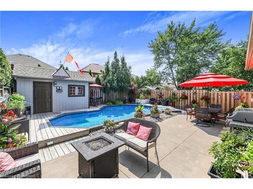 24 Benziger Lane, Hamilton, ON - Outdoor With In Ground Pool With Backyard