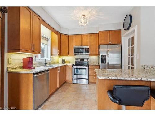 2232 Creekview Drive, Burlington, ON - Indoor Photo Showing Kitchen