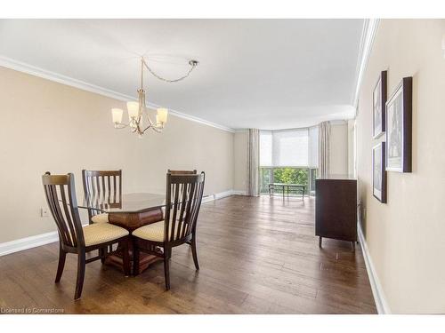 608-1225 North Shore Boulevard E, Burlington, ON - Indoor Photo Showing Dining Room