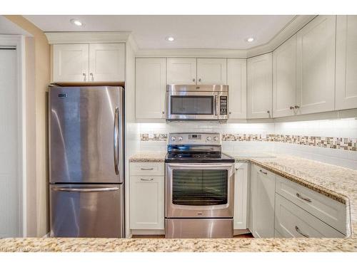 608-1225 North Shore Boulevard E, Burlington, ON - Indoor Photo Showing Kitchen