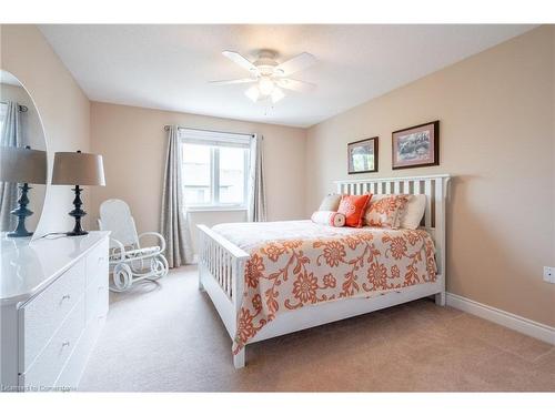 14-2165 Itabashi Way, Burlington, ON - Indoor Photo Showing Bedroom