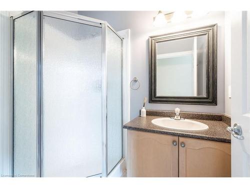 14-2165 Itabashi Way, Burlington, ON - Indoor Photo Showing Bathroom