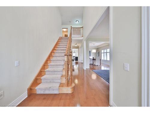 4268 Sarazen Drive, Burlington, ON - Indoor Photo Showing Other Room