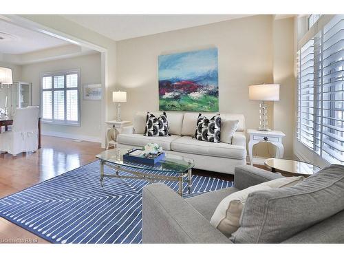 4268 Sarazen Drive, Burlington, ON - Indoor Photo Showing Living Room