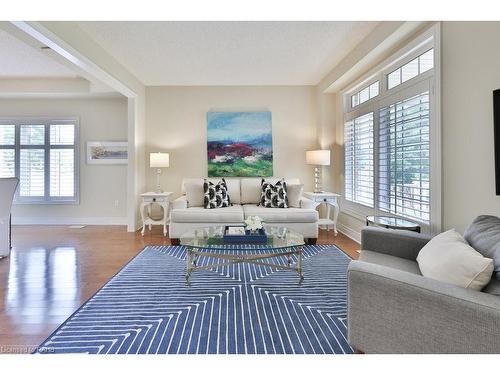 4268 Sarazen Drive, Burlington, ON - Indoor Photo Showing Living Room