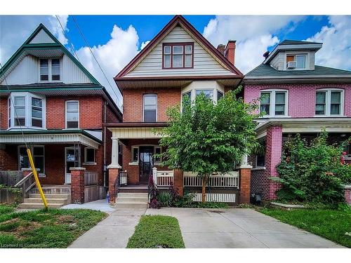 17 Barnesdale Avenue N, Hamilton, ON - Outdoor With Deck Patio Veranda With Facade