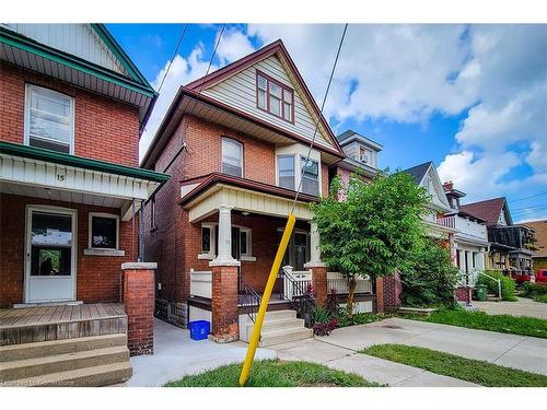 17 Barnesdale Avenue N, Hamilton, ON - Outdoor With Facade