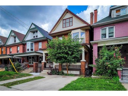 17 Barnesdale Avenue N, Hamilton, ON - Outdoor With Facade