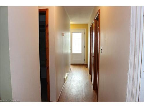 934 Upper Ottawa Street, Hamilton, ON - Indoor Photo Showing Other Room