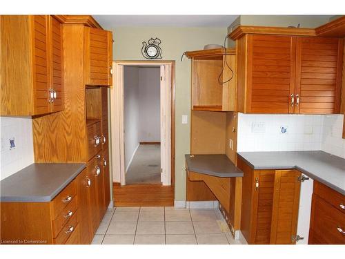 934 Upper Ottawa Street, Hamilton, ON - Indoor Photo Showing Kitchen