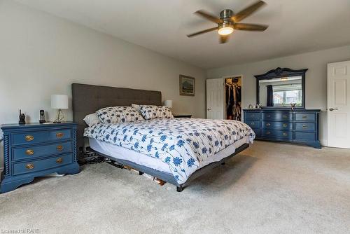 35 Banbury Drive, Ancaster, ON - Indoor Photo Showing Bedroom